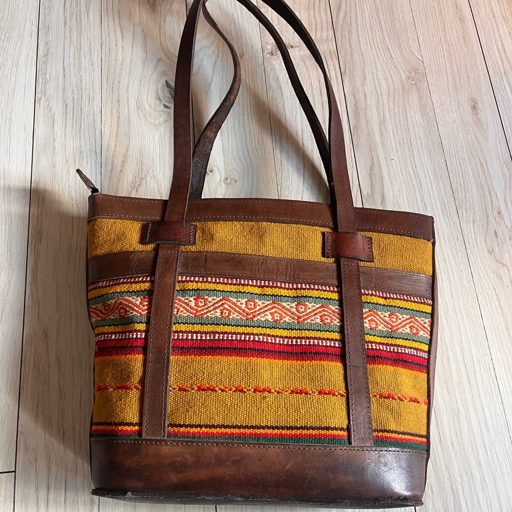 Brown and Yellow Patterned Tote Bag - Picture 3 of 4